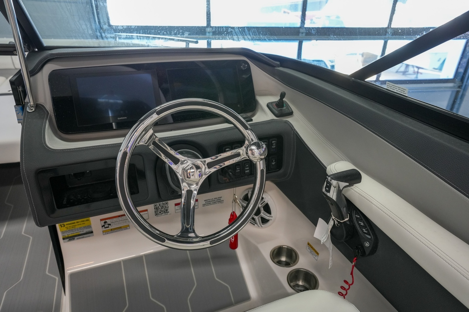 24ft Regal Yacht For Sale