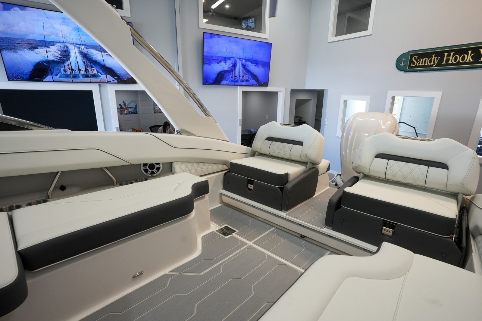 24ft Regal Yacht For Sale