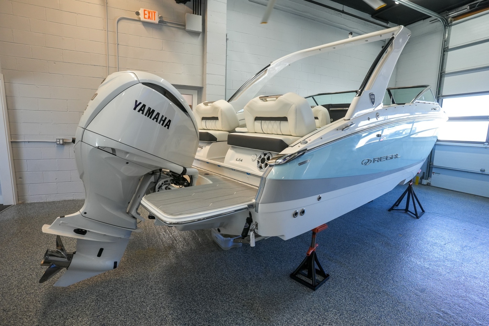 24ft Regal Yacht For Sale