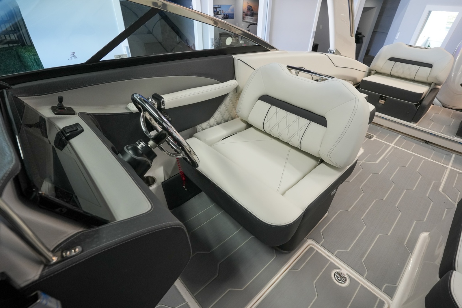 24ft Regal Yacht For Sale