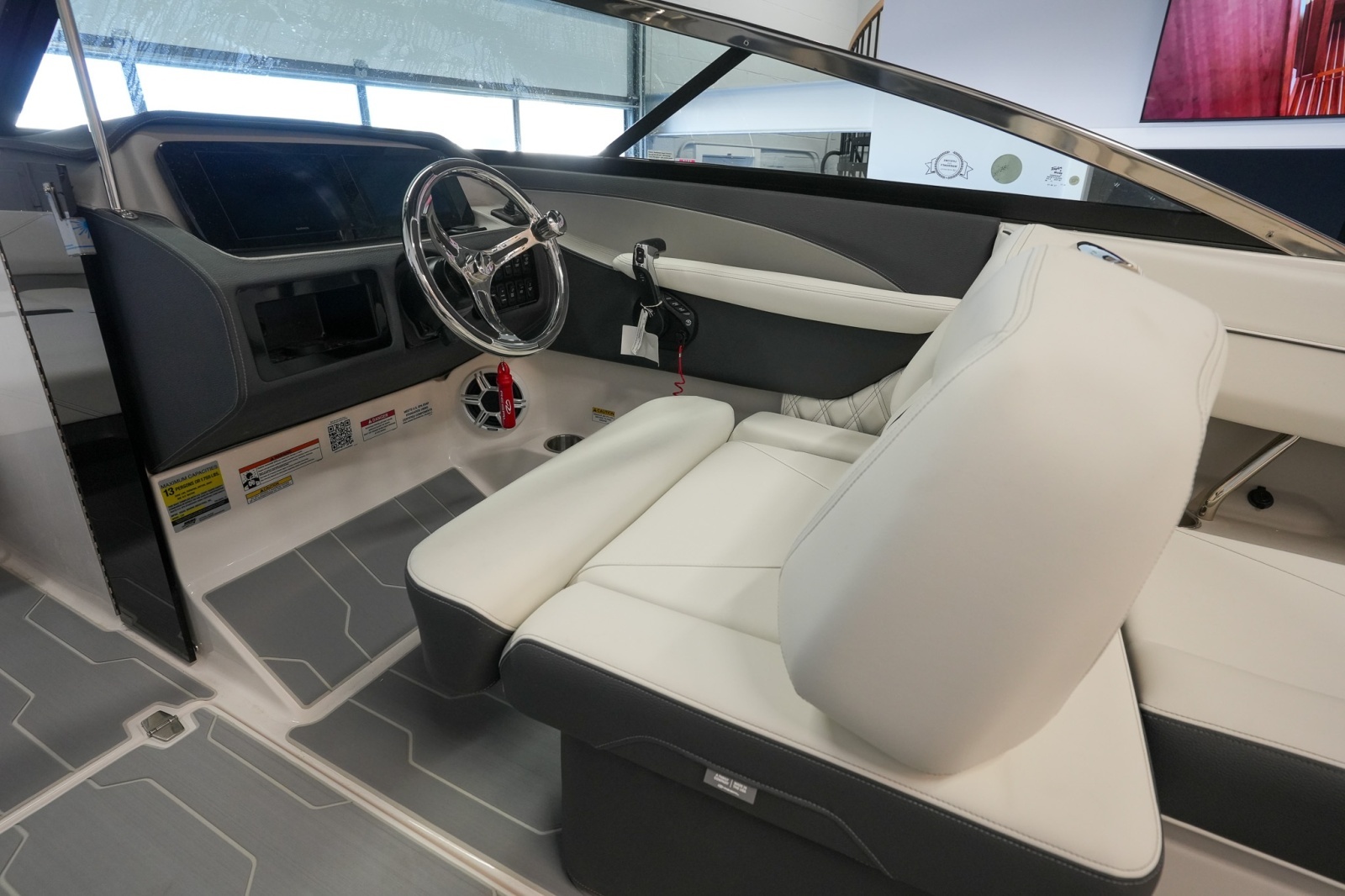 24ft Regal Yacht For Sale