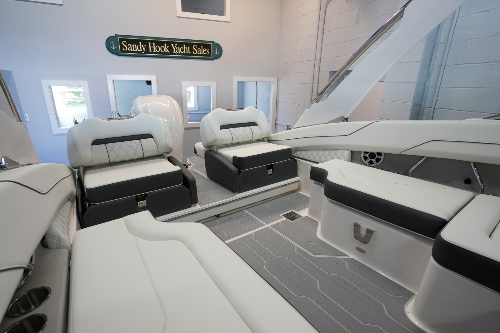 24ft Regal Yacht For Sale