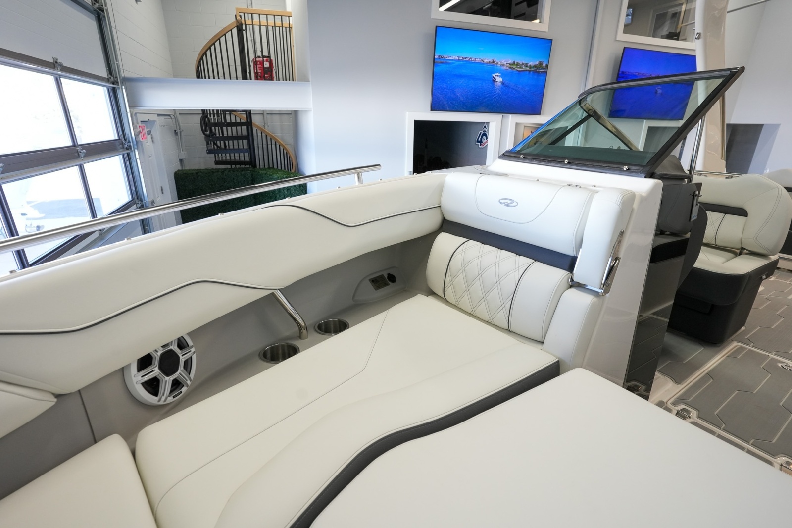 24ft Regal Yacht For Sale