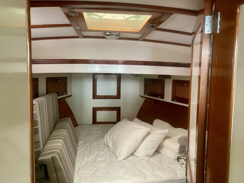 43' 2000 Mast & Mallet 