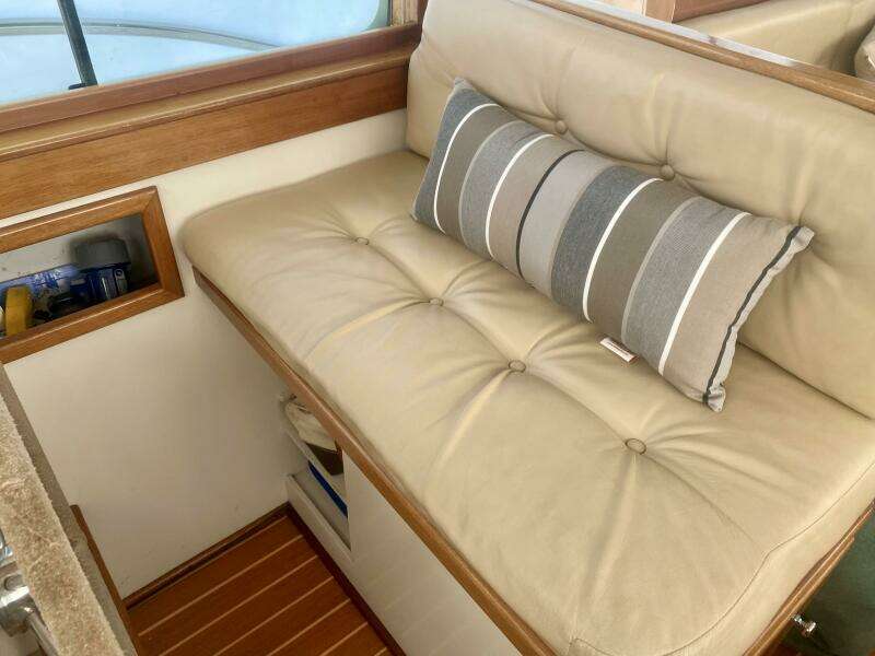 Sawdust 43ft Mast  amp  Mallet Yacht For Sale