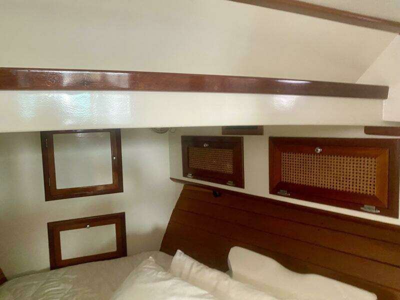 Sawdust 43ft Mast  amp  Mallet Yacht For Sale