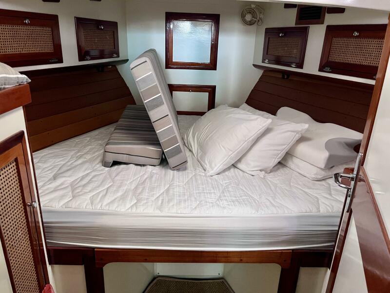 43' 2000 Mast & Mallet 