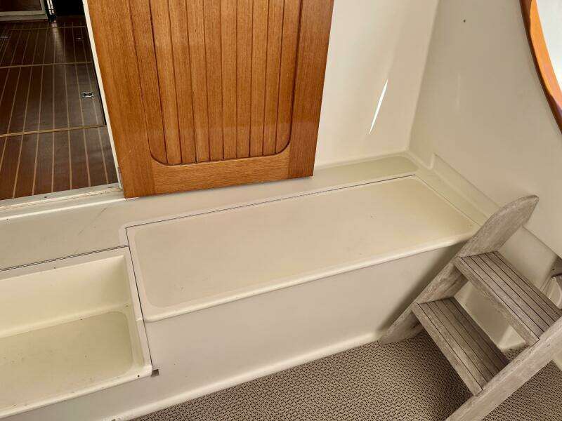 Sawdust 43ft Mast  amp  Mallet Yacht For Sale