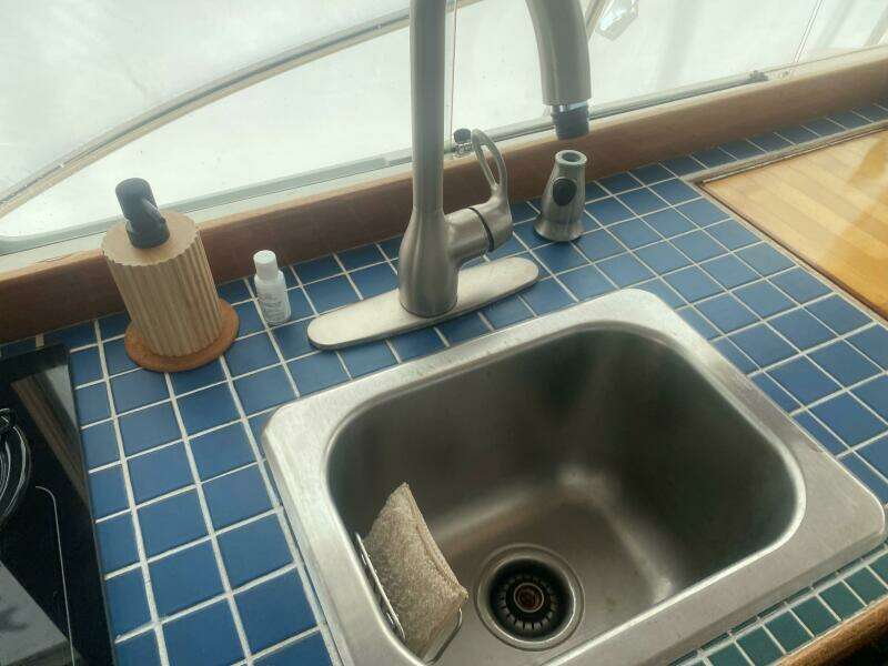 Sawdust 43ft Mast  amp  Mallet Yacht For Sale