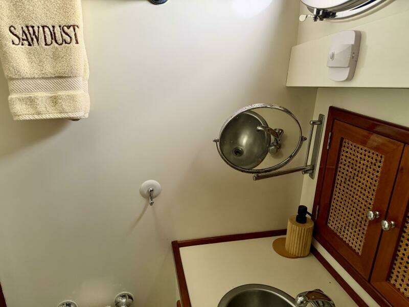 Sawdust 43ft Mast  amp  Mallet Yacht For Sale