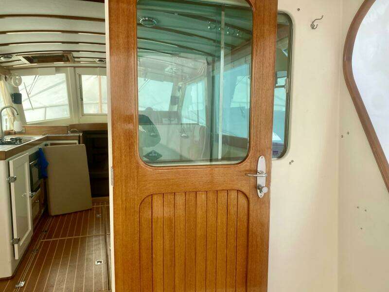 Sawdust 43ft Mast  amp  Mallet Yacht For Sale