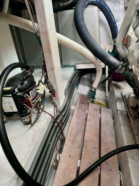 Sawdust 43ft Mast  amp  Mallet Yacht For Sale