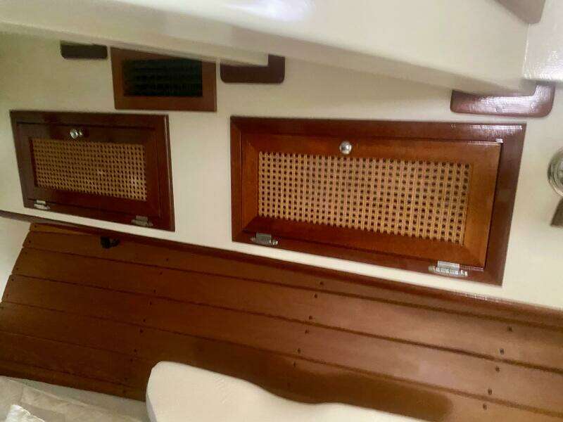 Sawdust 43ft Mast  amp  Mallet Yacht For Sale