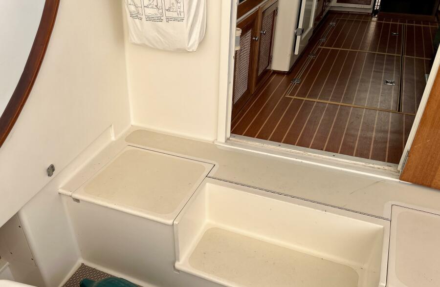 43' 2000 Mast & Mallet 