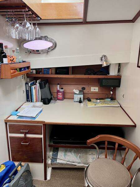 Sawdust 43ft Mast  amp  Mallet Yacht For Sale