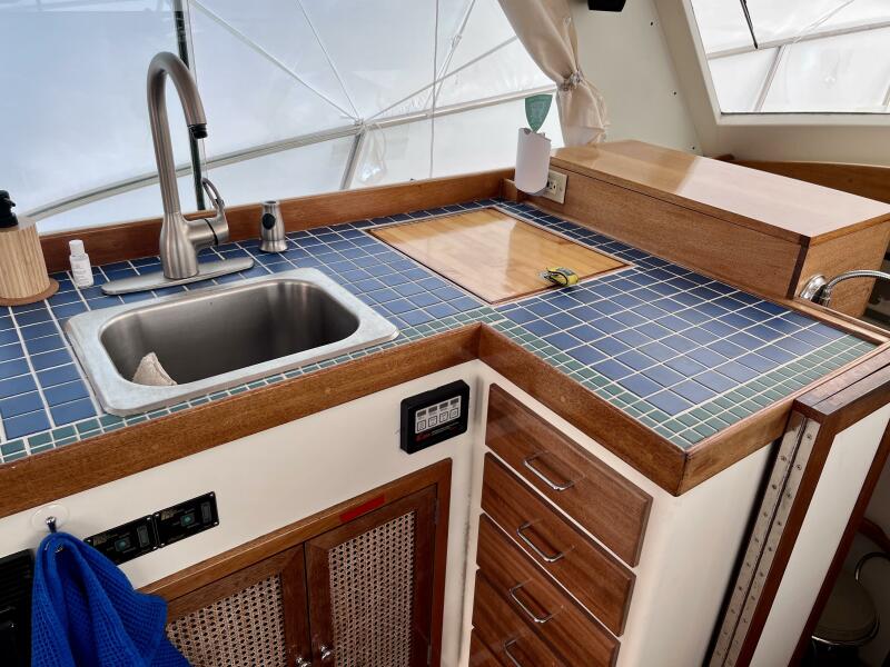 43' 2000 Mast & Mallet 