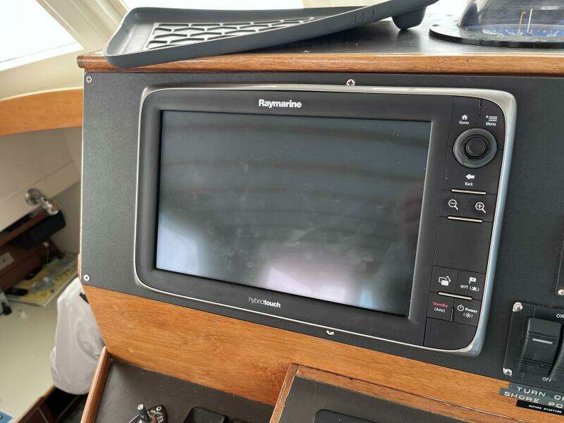 Sawdust 43ft Mast  amp  Mallet Yacht For Sale