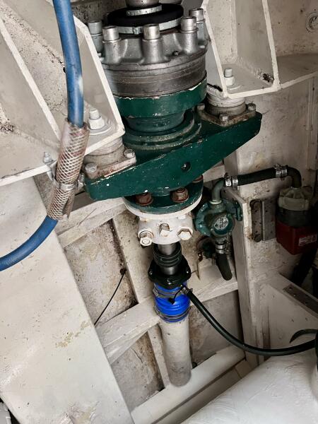 43' 2000 Mast & Mallet 