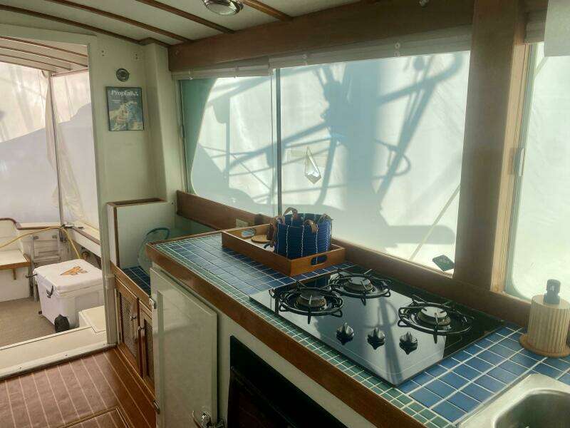 Sawdust 43ft Mast  amp  Mallet Yacht For Sale