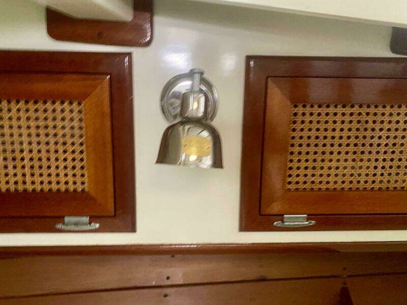 Sawdust 43ft Mast  amp  Mallet Yacht For Sale