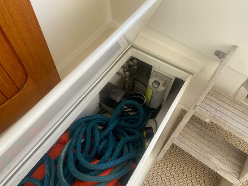 43' 2000 Mast & Mallet 