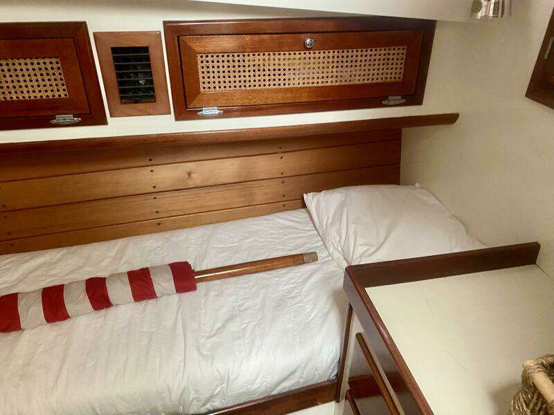 Sawdust 43ft Mast  amp  Mallet Yacht For Sale