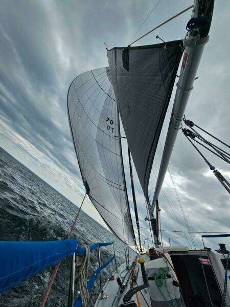 33ft J Boats Yacht For Sale