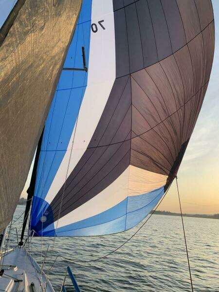 33ft J Boats Yacht For Sale