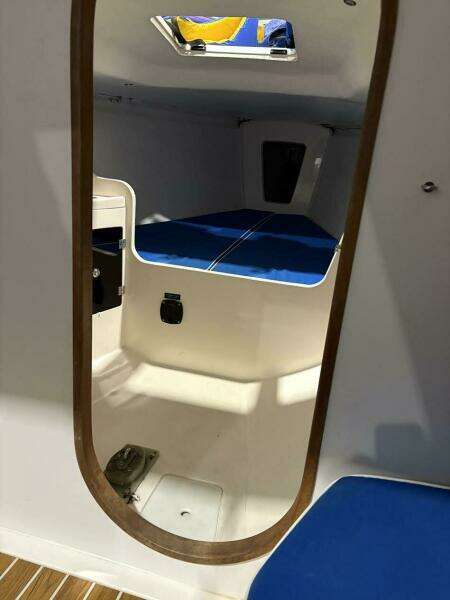 33ft J Boats Yacht For Sale