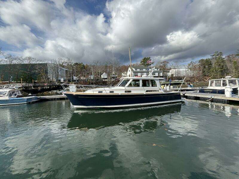 STARGAZE 40ft Sabre Yacht For Sale