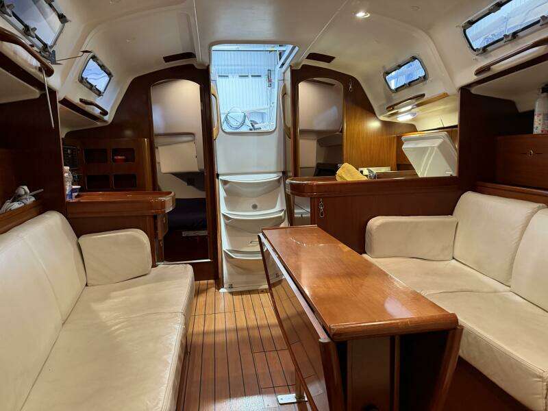 36ft Beneteau Yacht For Sale