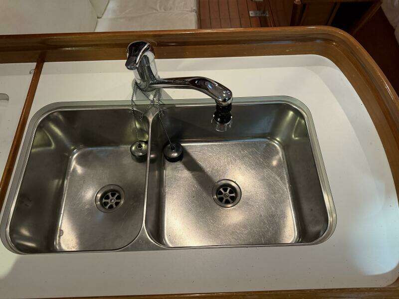 36ft Beneteau Yacht For Sale