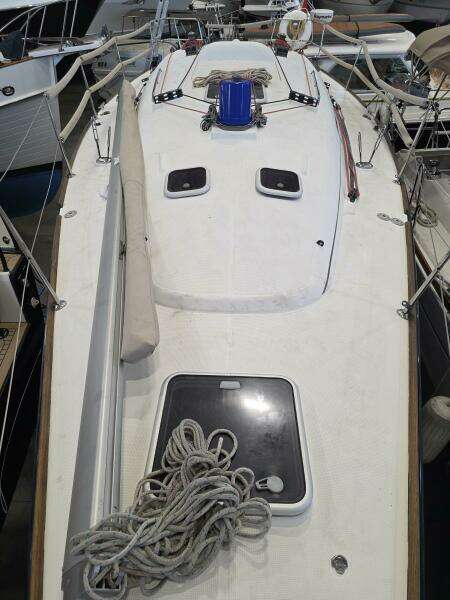 36ft Beneteau Yacht For Sale
