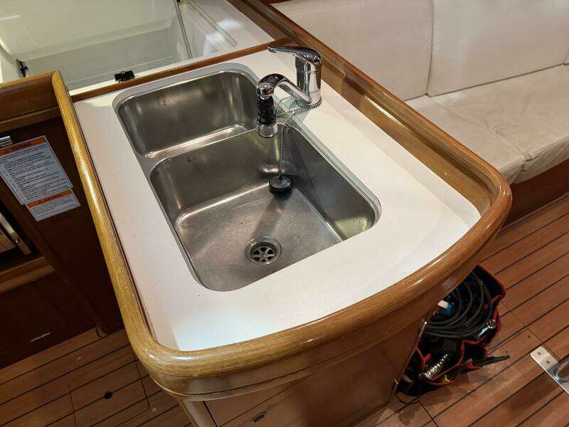 36ft Beneteau Yacht For Sale