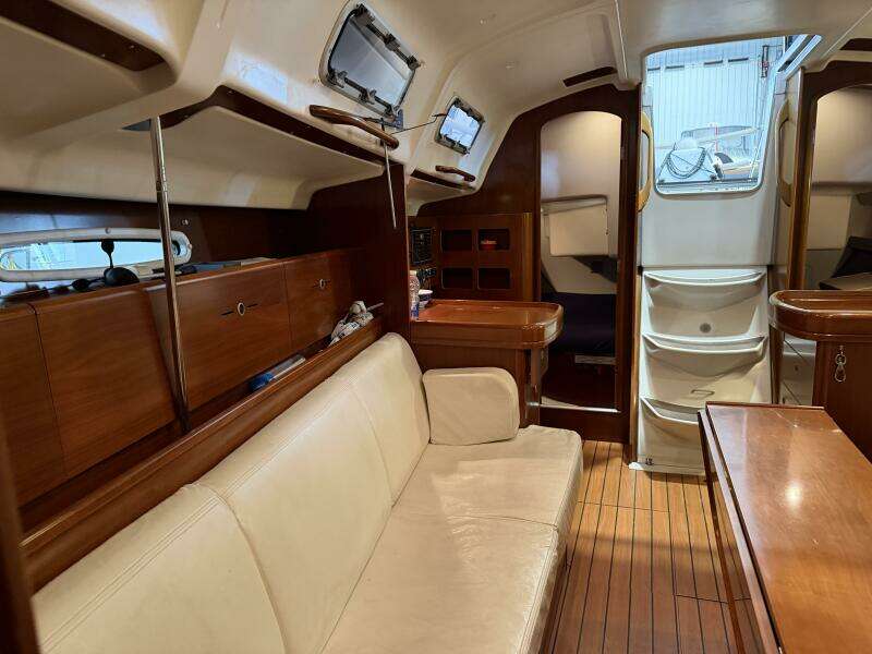 36ft Beneteau Yacht For Sale