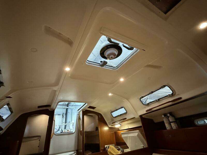 36ft Beneteau Yacht For Sale