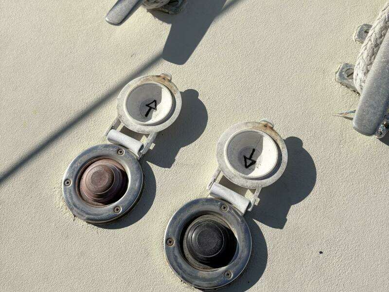 windlass foot controls