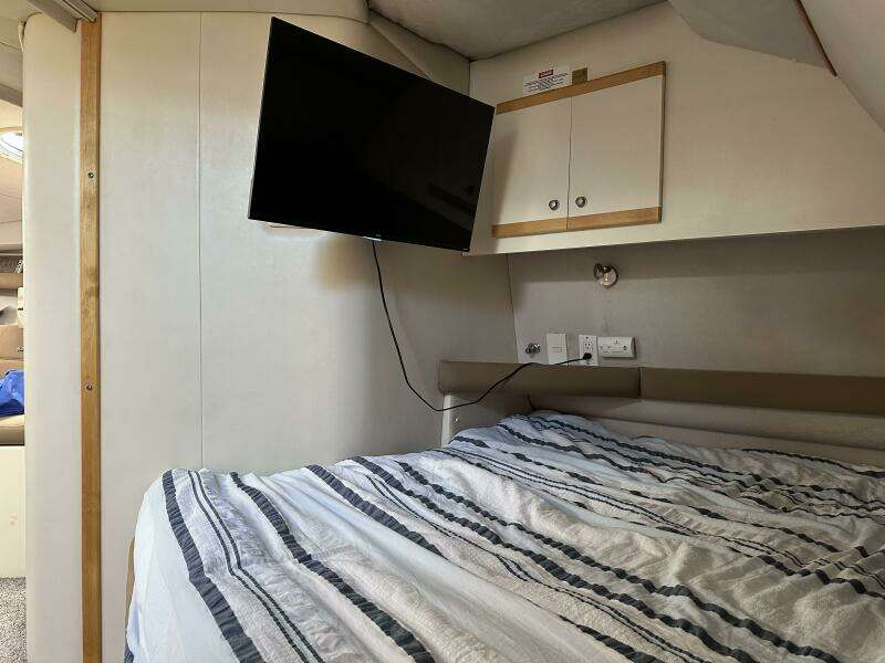 35ft Cruisers Yacht For Sale