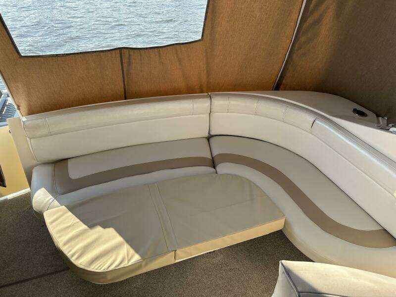 35ft Cruisers Yacht For Sale