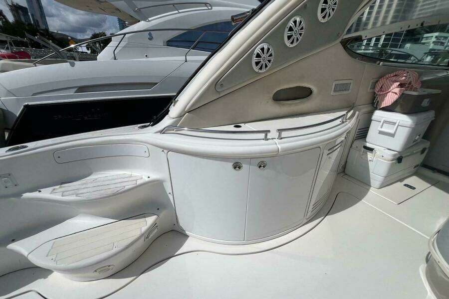 54ft Sea Ray Yacht For Sale