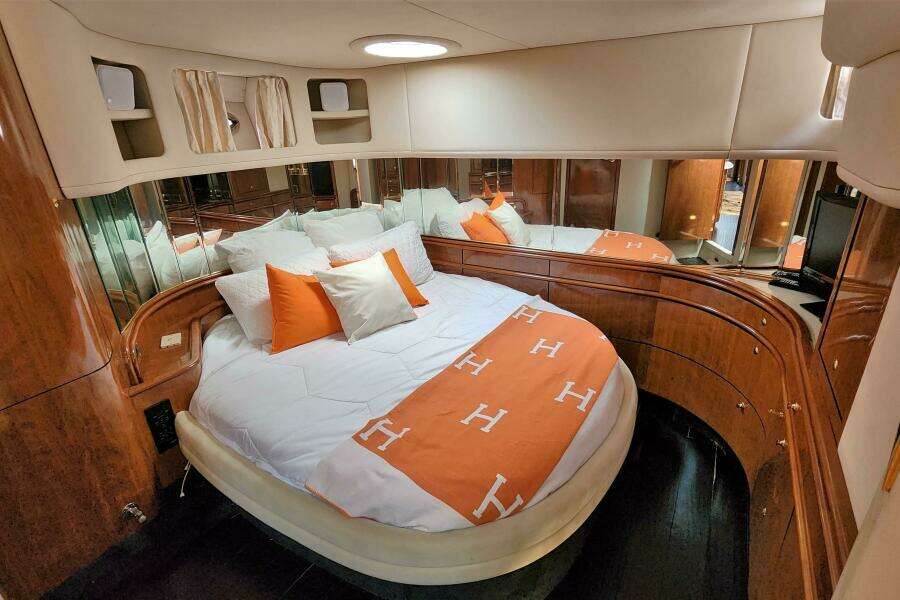 54ft Sea Ray Yacht For Sale