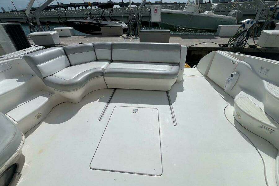 54ft Sea Ray Yacht For Sale