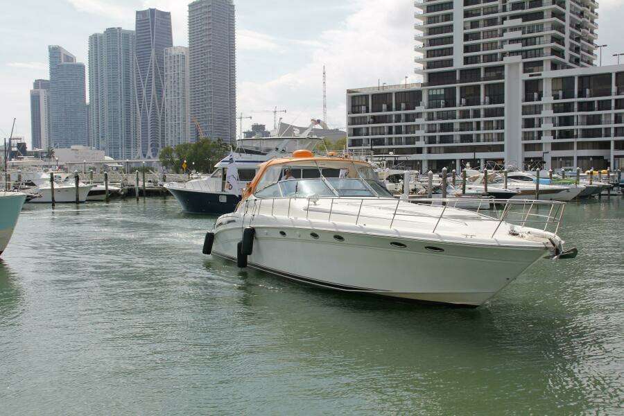 54ft Sea Ray Yacht For Sale