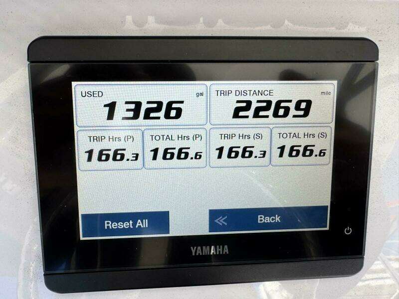 27ft Sea Hunt Yacht For Sale