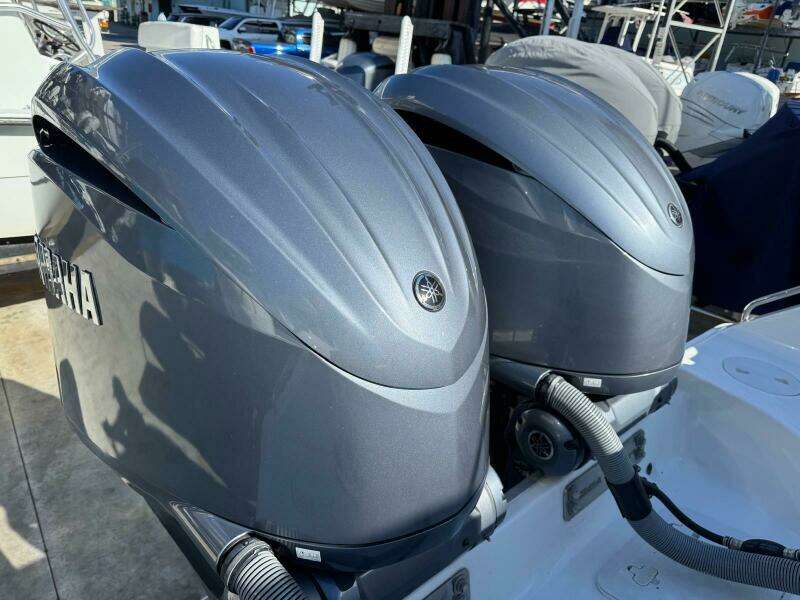 27ft Sea Hunt Yacht For Sale