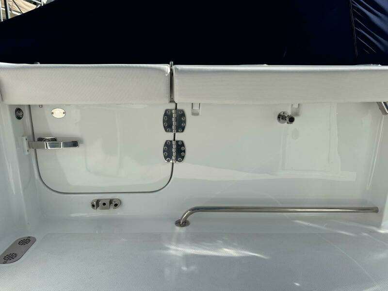 27ft Sea Hunt Yacht For Sale