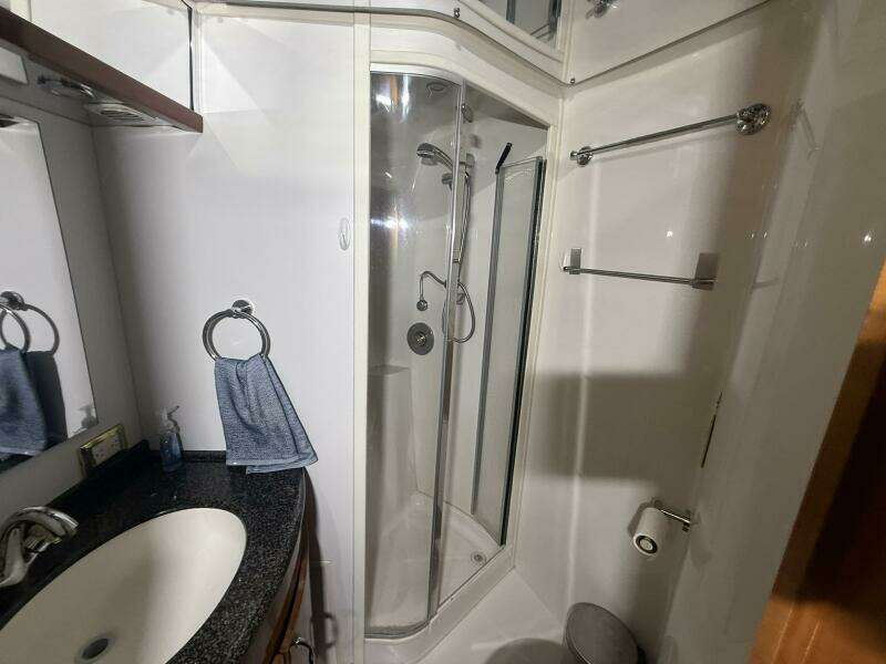 46ft Carver Yacht For Sale