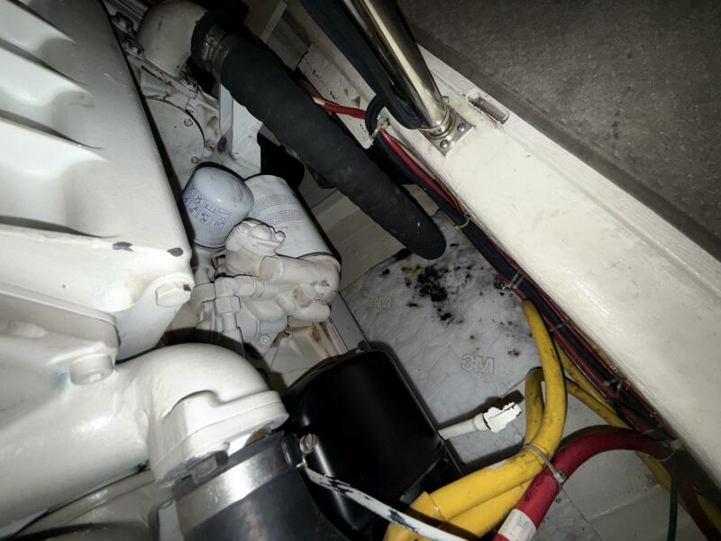 46' 2004 Carver 460 voyager