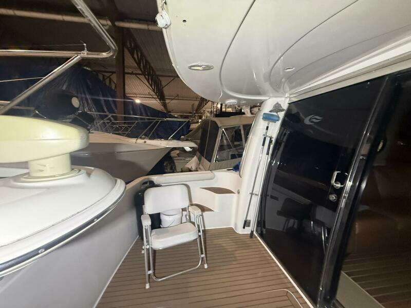 46ft Carver Yacht For Sale