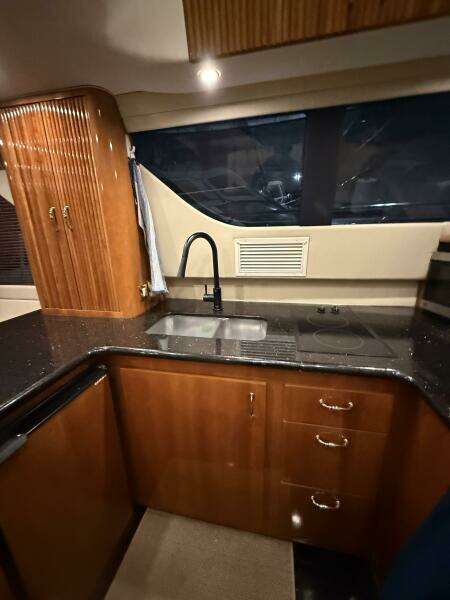 46ft Carver Yacht For Sale
